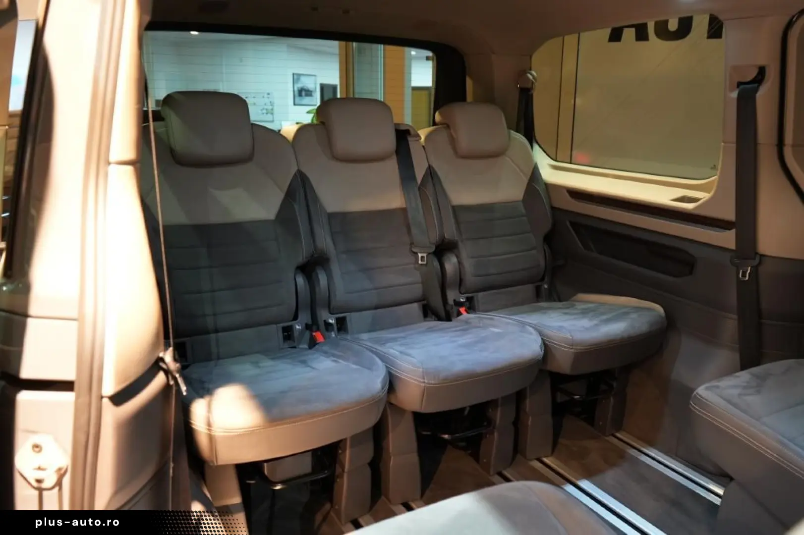 VW T7 Multivan 2.0 TDI Lang Style  7-locuri Navi panoramic