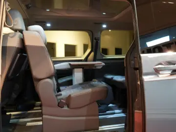 VW T7 Multivan 2.0 TDI Lang Style  7-locuri Navi panoramic