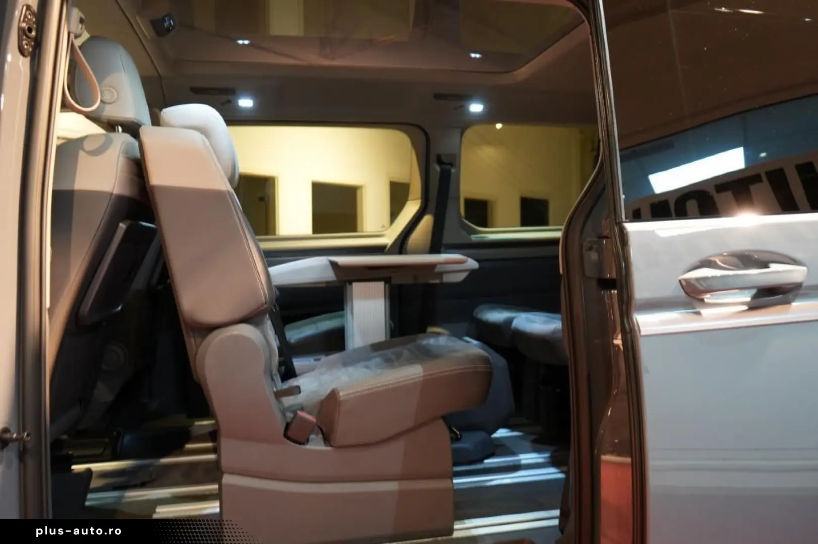 VW T7 Multivan 2.0 TDI Lang Style  7-locuri Navi panoramic