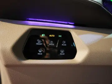 VW T7 Multivan 2.0 TDI Lang Style  7-locuri Navi panoramic