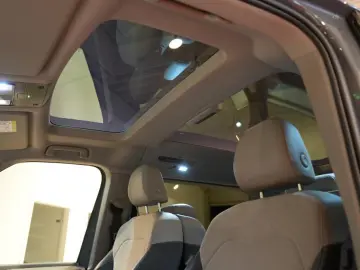 VW T7 Multivan 2.0 TDI Lang Style  7-locuri Navi panoramic