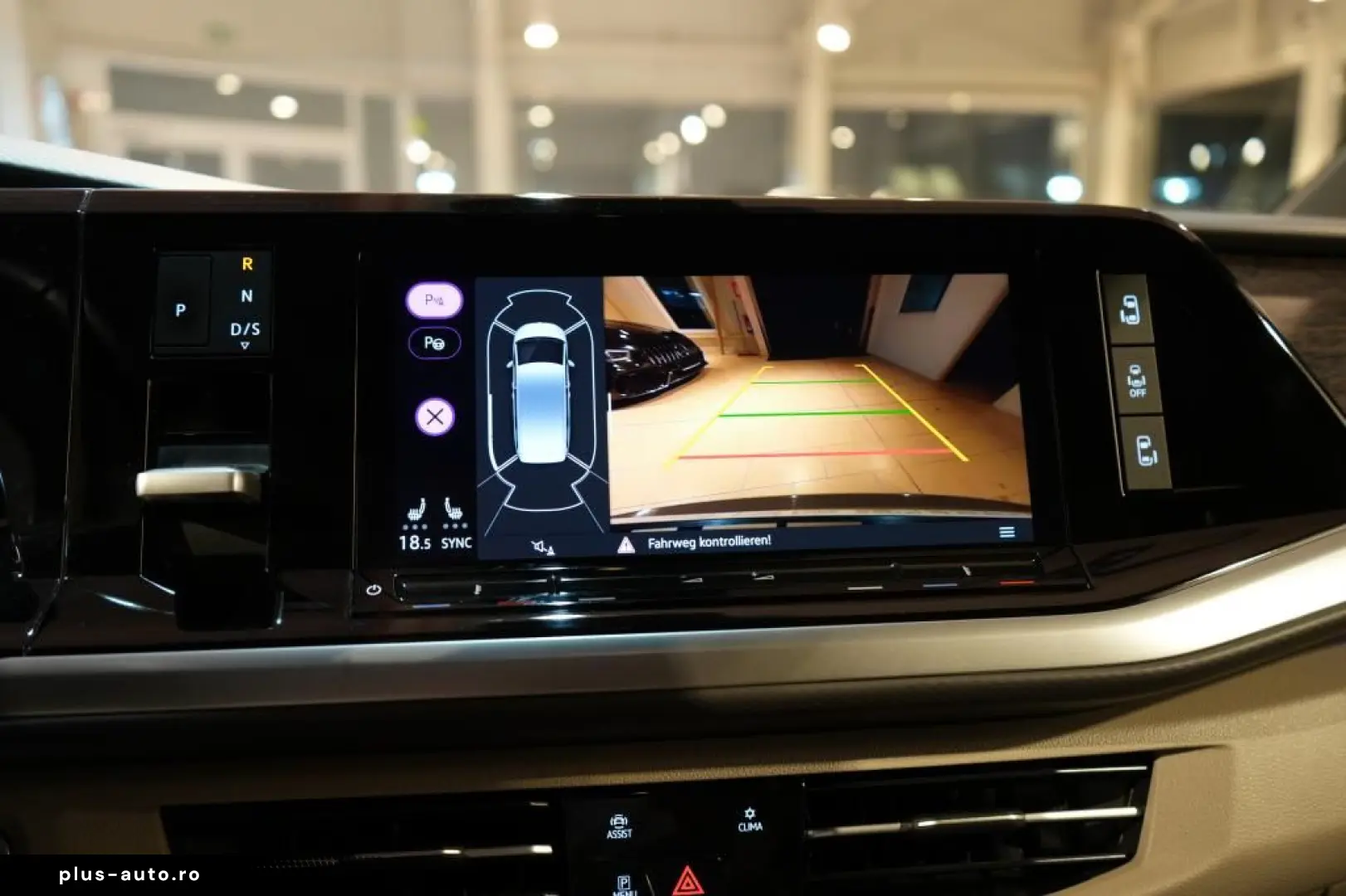 VW T7 Multivan 2.0 TDI Lang Style  7-locuri Navi panoramic