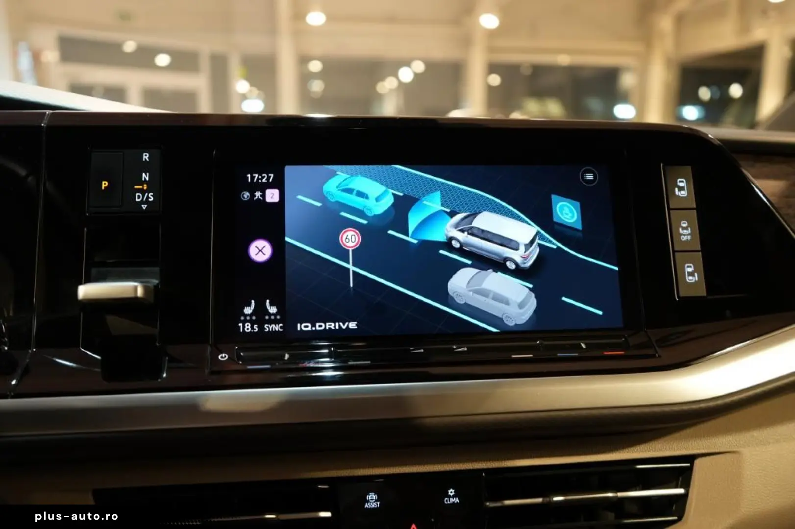 VW T7 Multivan 2.0 TDI Lang Style  7-locuri Navi panoramic