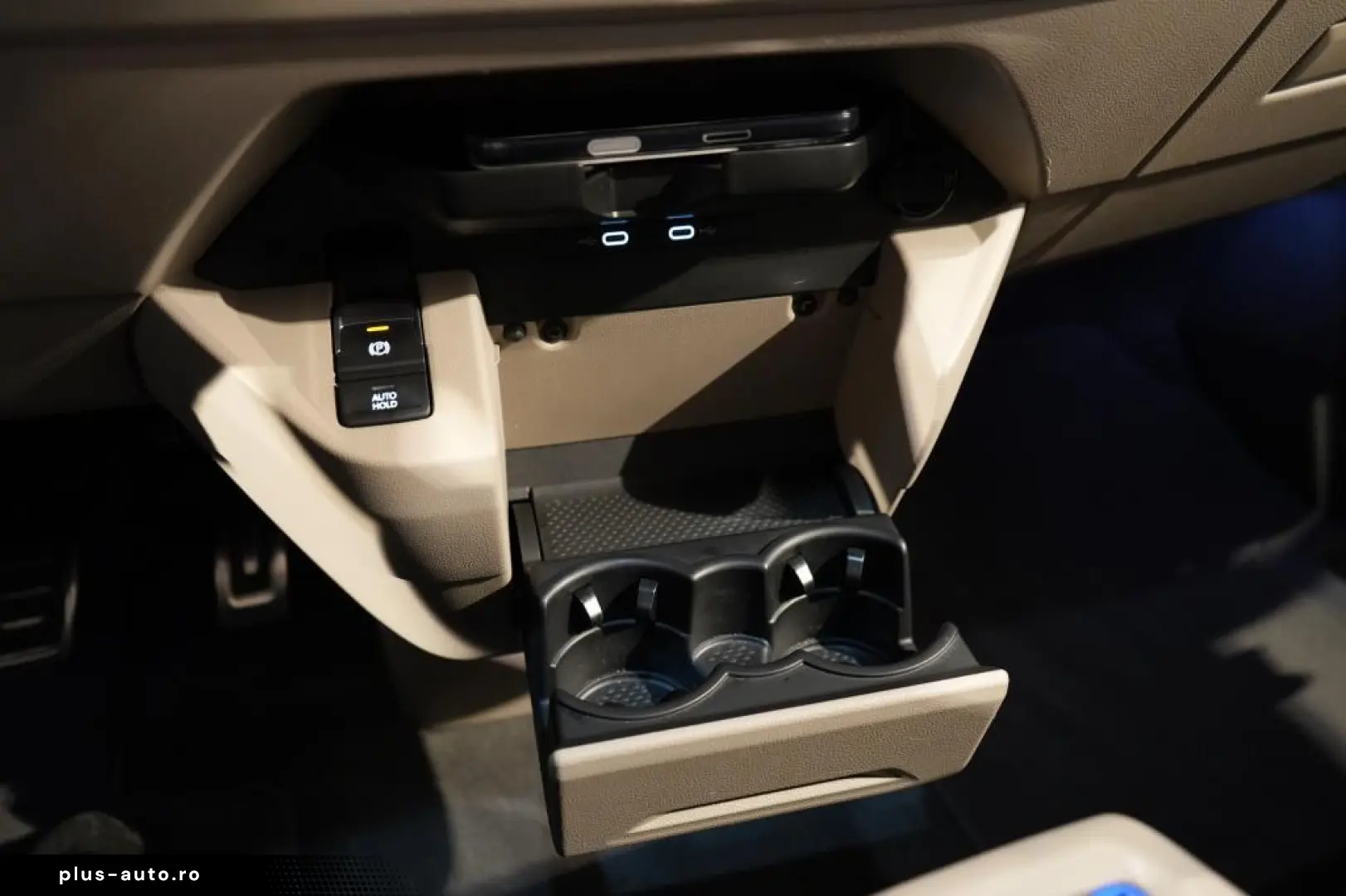 VW T7 Multivan 2.0 TDI Lang Style  7-locuri Navi panoramic