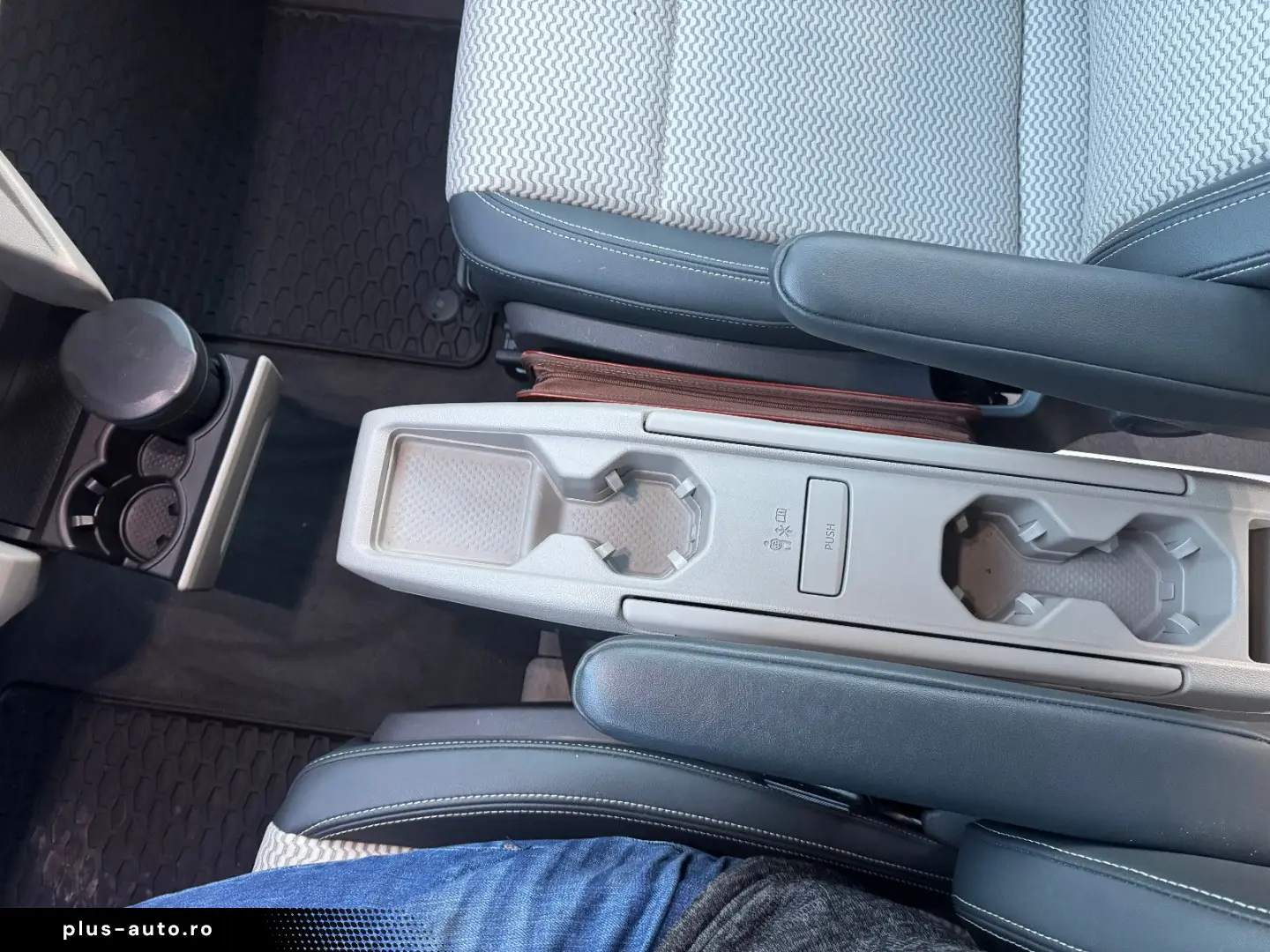 VW T7 Multivan 2.0 TDI