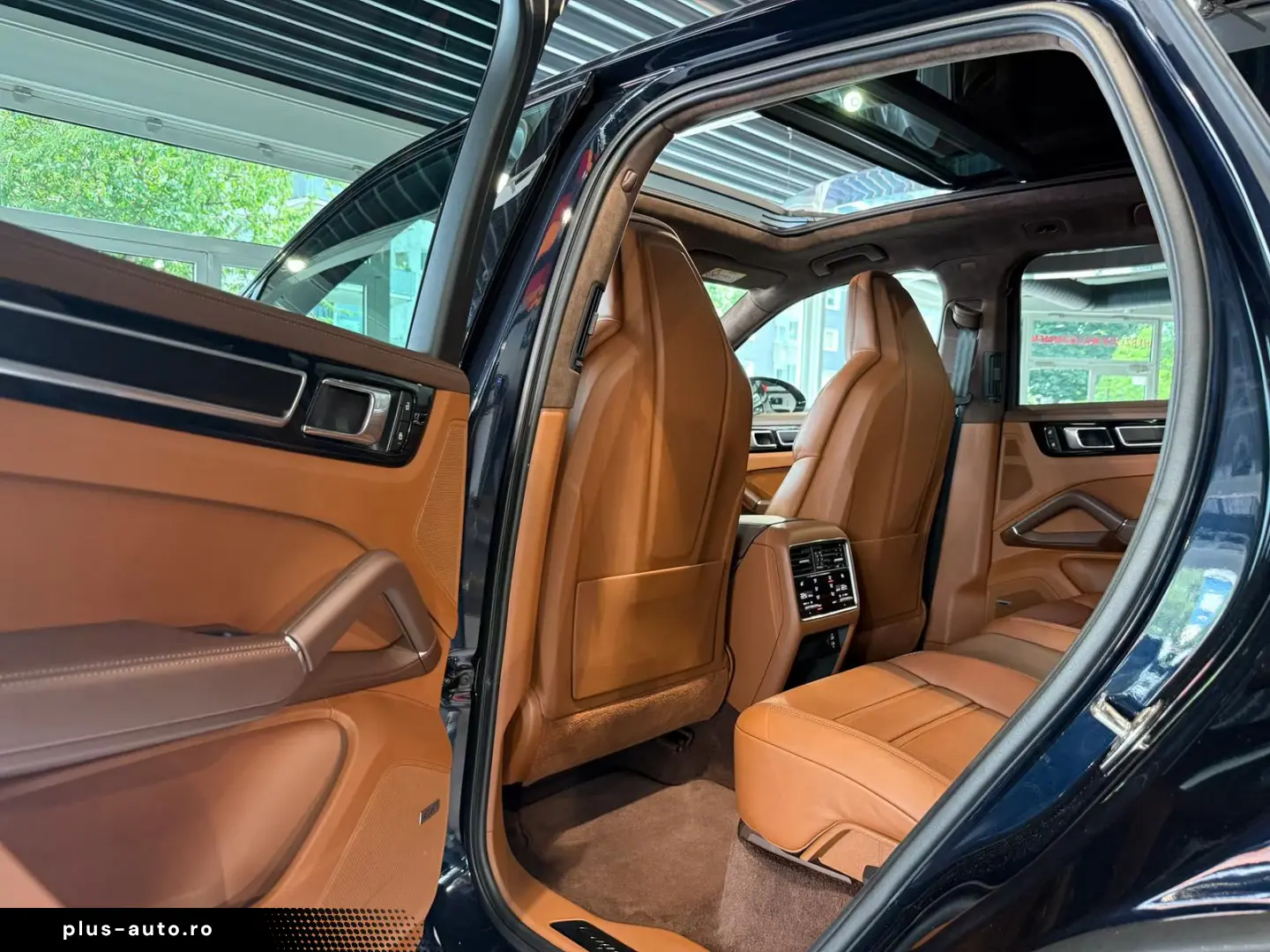 Porsche Cayenne GTS  Pano InnoDrive 18-Wege AHK