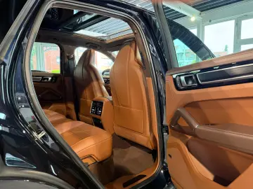 Porsche Cayenne GTS  Pano InnoDrive 18-Wege AHK