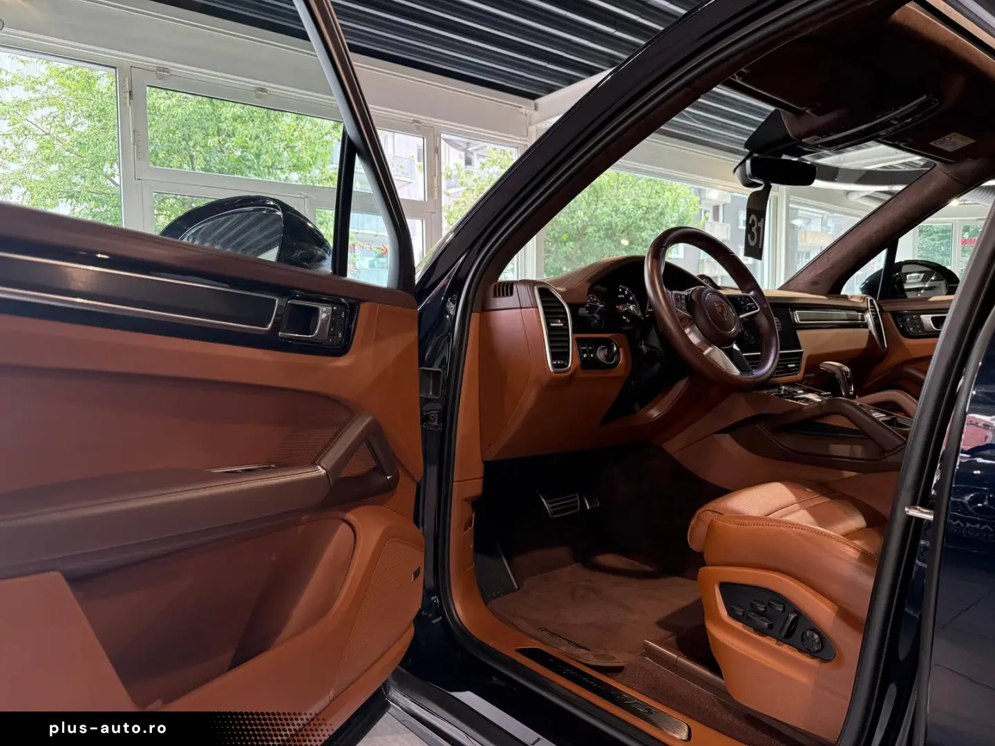 Porsche Cayenne GTS  Pano InnoDrive 18-Wege AHK