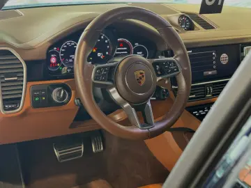 Porsche Cayenne GTS  Pano InnoDrive 18-Wege AHK