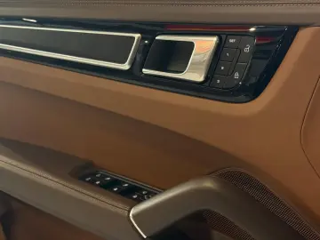 Porsche Cayenne GTS  Pano InnoDrive 18-Wege AHK