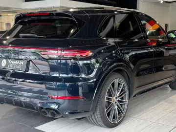 Porsche Cayenne GTS  Pano InnoDrive 18-Wege AHK