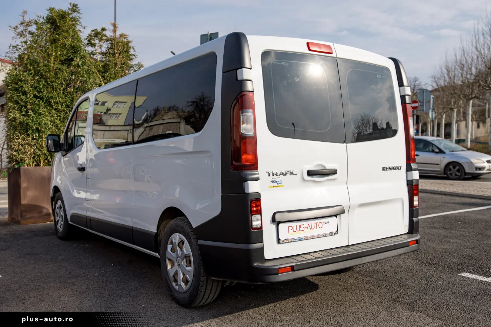 Renault Trafic L2H1 8 1 locuri Authentique