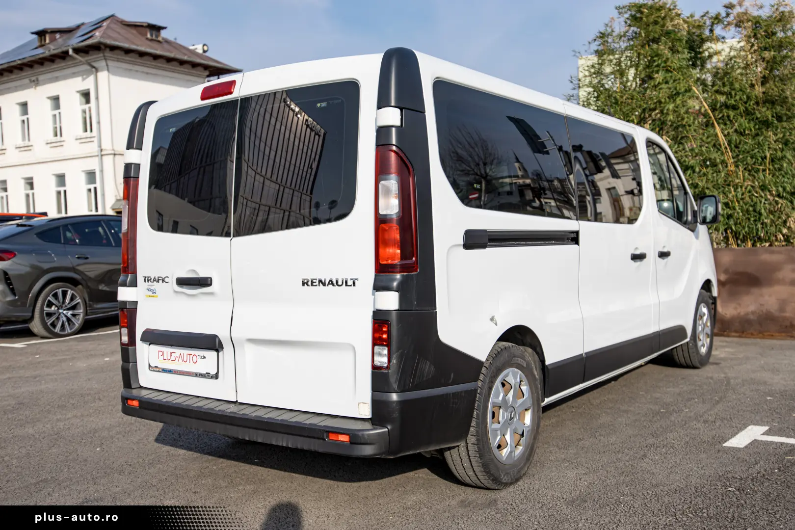Renault Trafic L2H1 8 1 locuri Authentique