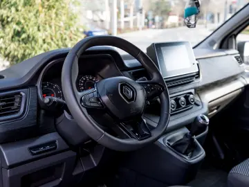 Renault Trafic L2H1 8 1 locuri Authentique