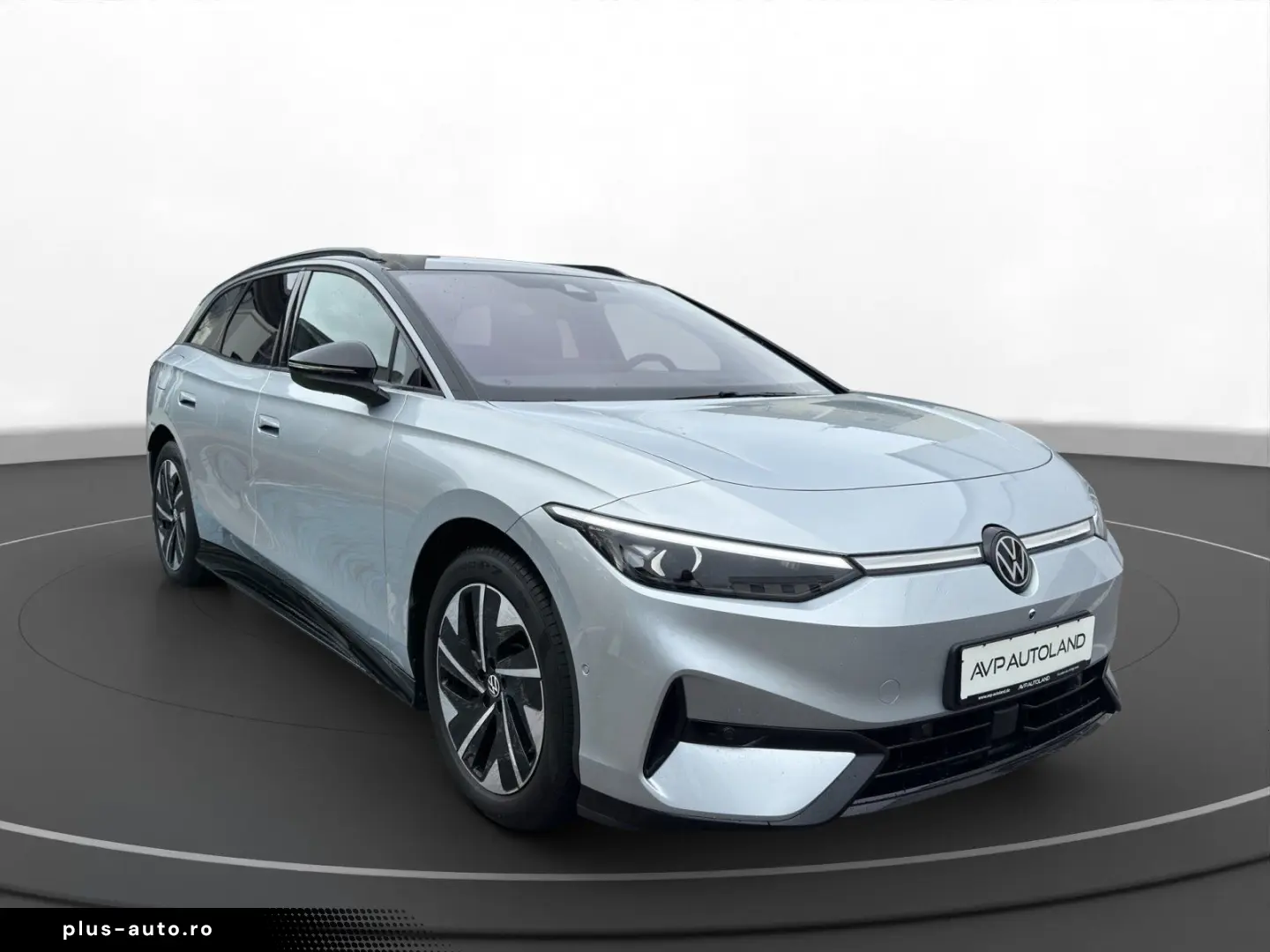 VW ID.7 Tourer Pro   PANO   MATRIX-LED   ACC