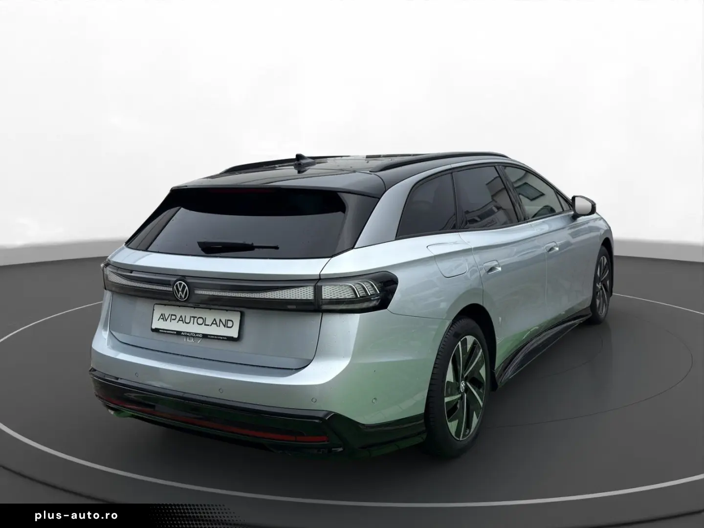 VW ID.7 Tourer Pro   PANO   MATRIX-LED   ACC