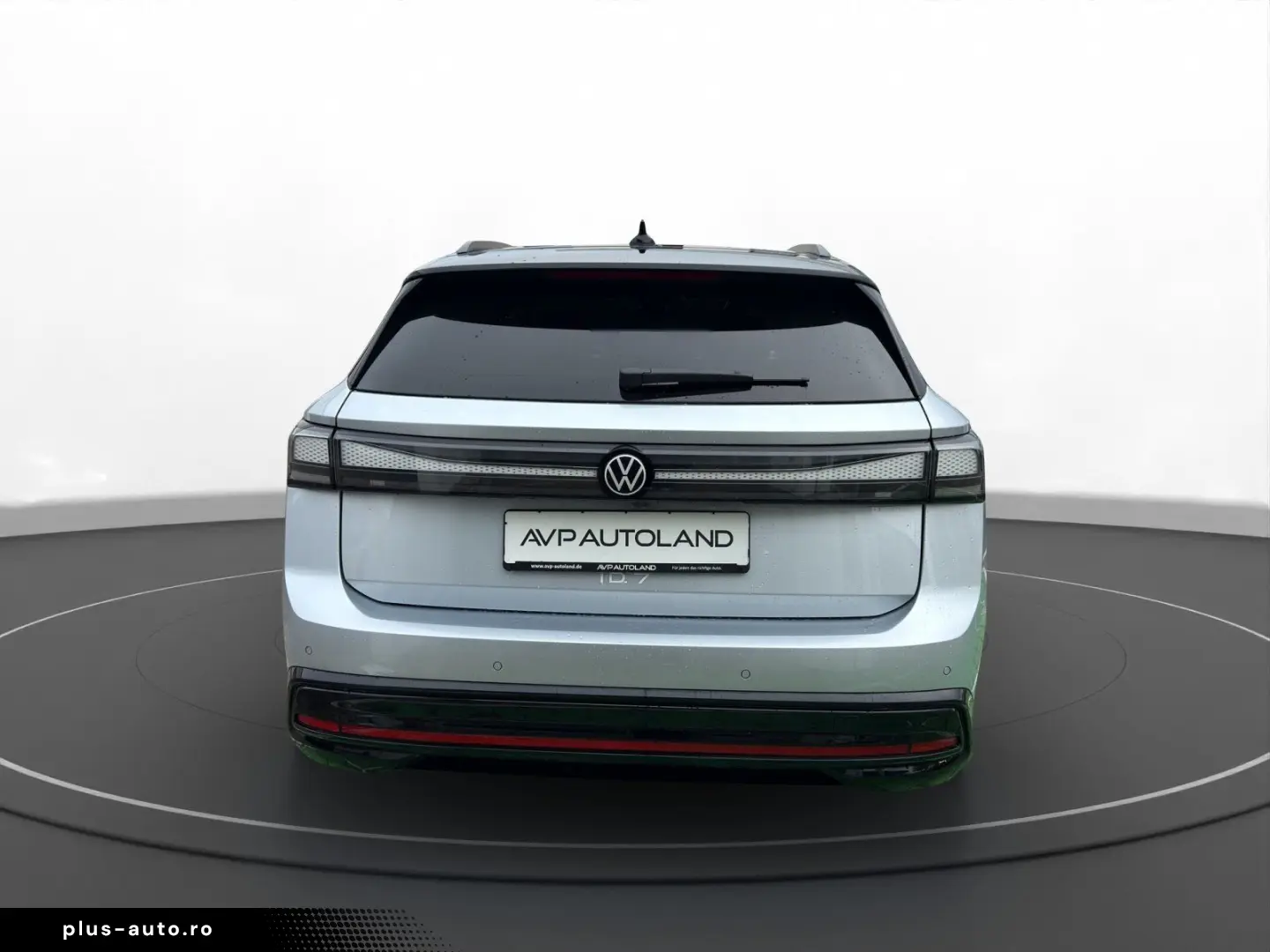 VW ID.7 Tourer Pro   PANO   MATRIX-LED   ACC