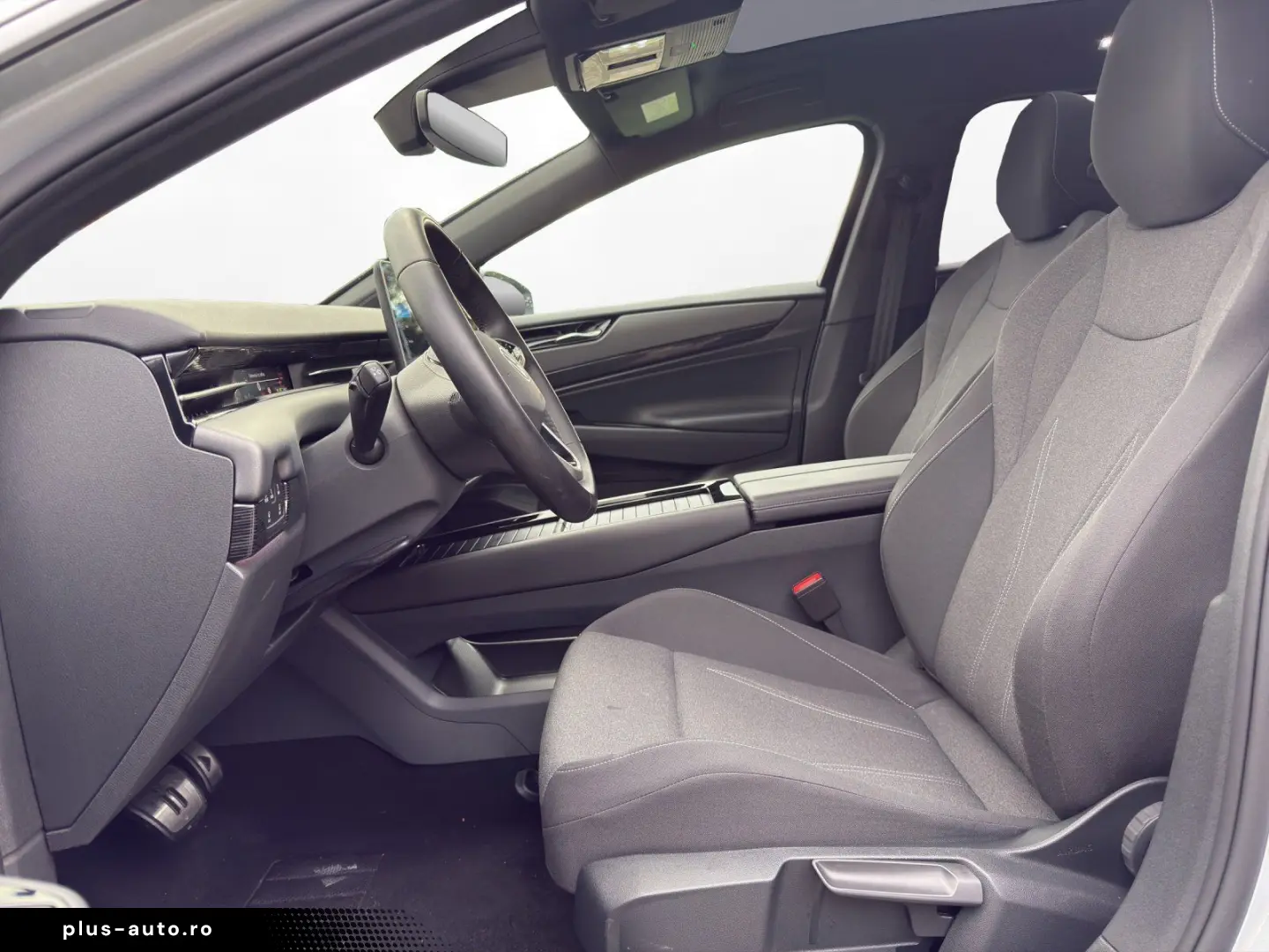 VW ID.7 Tourer Pro   PANO   MATRIX-LED   ACC