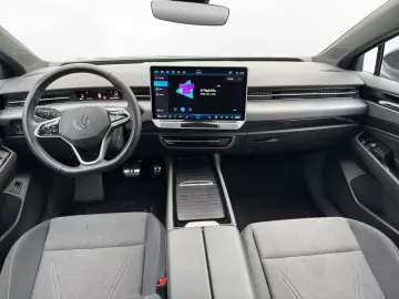 VW ID.7 Tourer Pro   PANO   MATRIX-LED   ACC