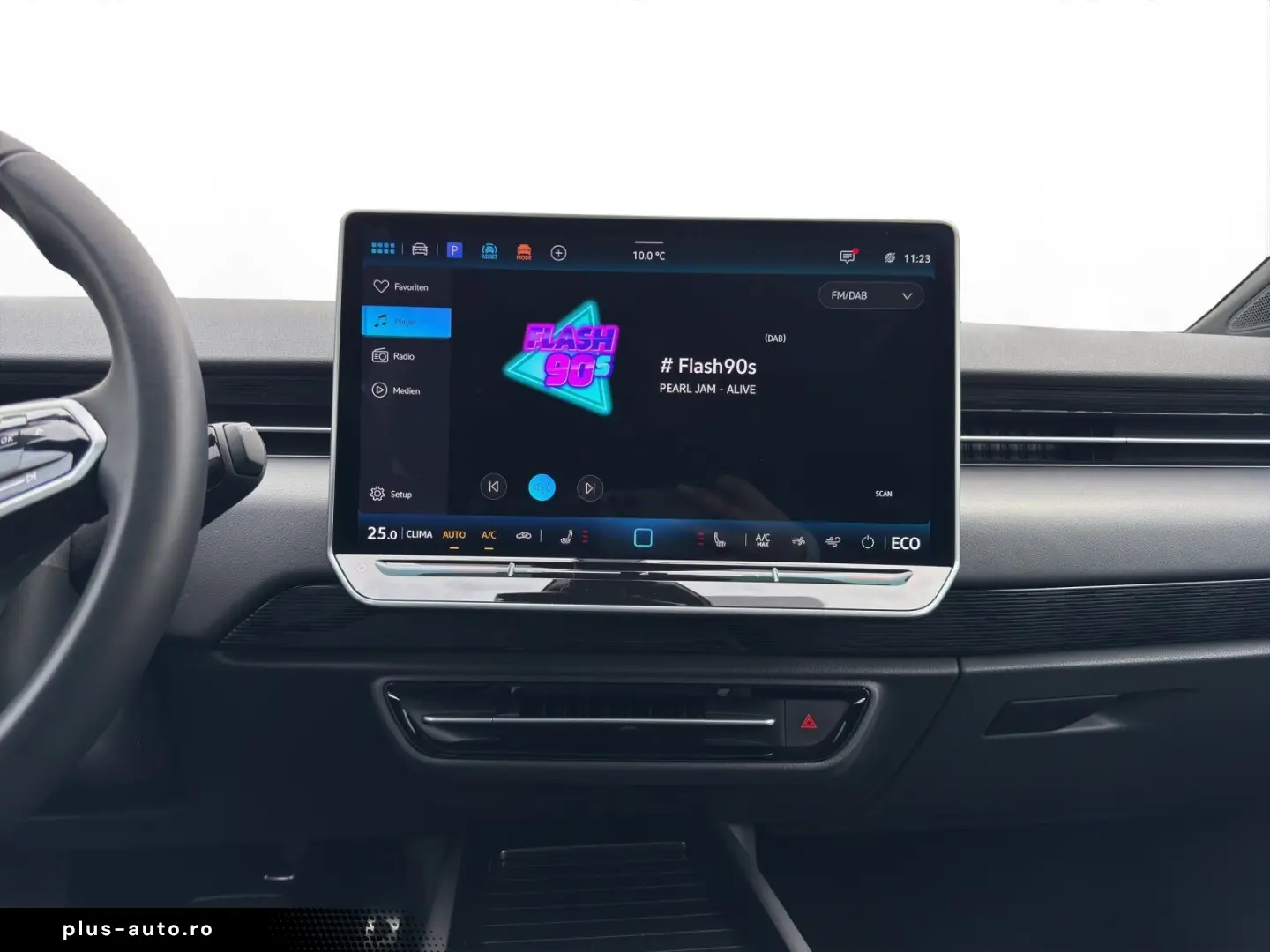 VW ID.7 Tourer Pro   PANO   MATRIX-LED   ACC