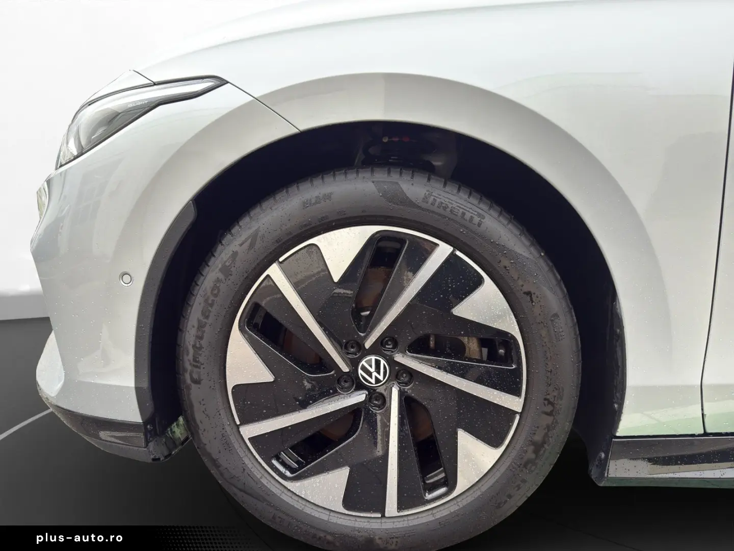 VW ID.7 Tourer Pro   PANO   MATRIX-LED   ACC