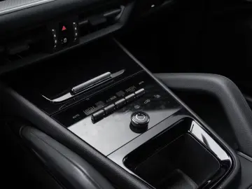 Porsche Cayenne Panorama BOSE Servolenkung Plus