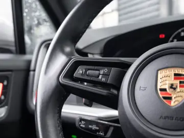 Porsche Cayenne Panorama BOSE Servolenkung Plus