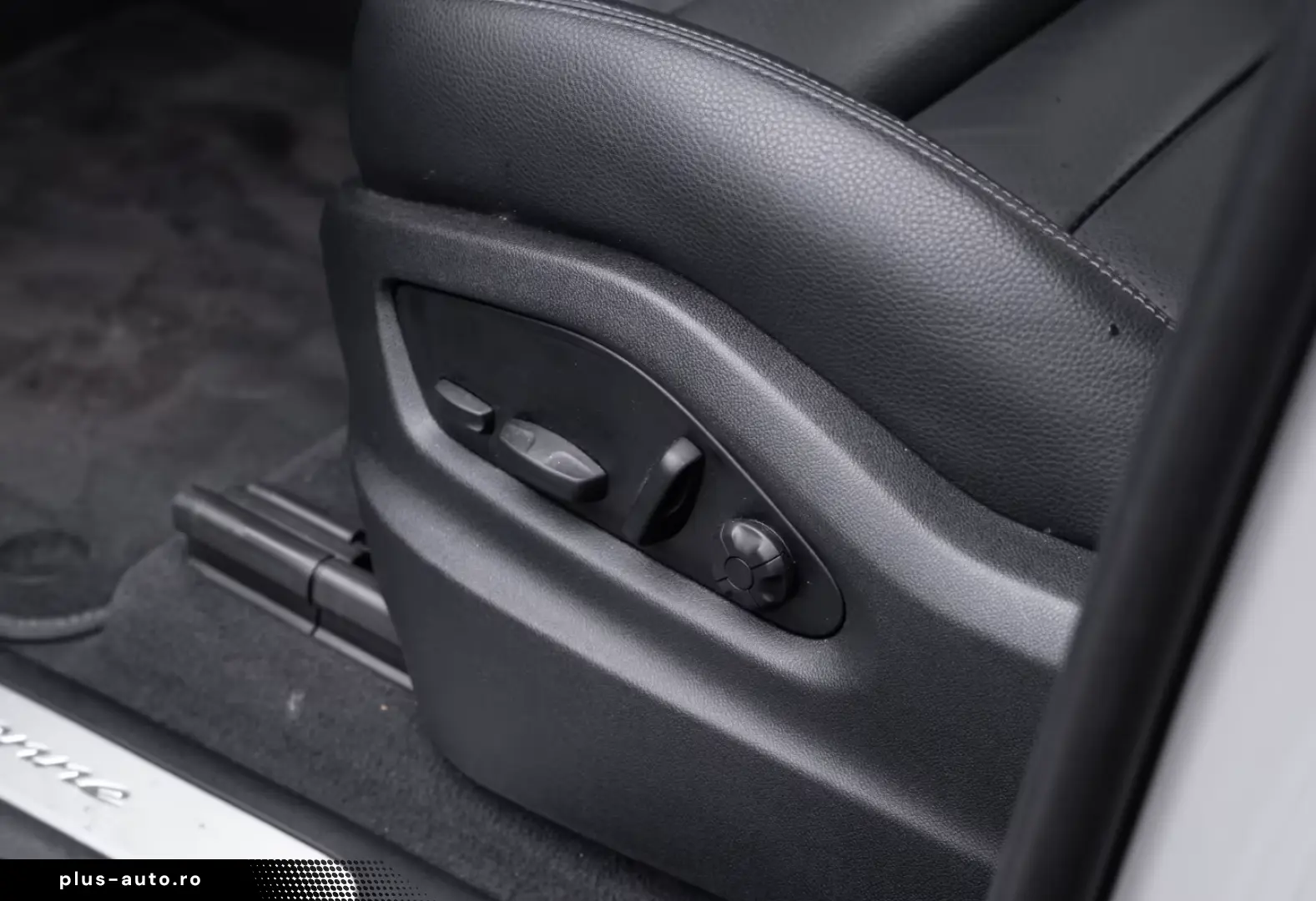 Porsche Cayenne Panorama BOSE Servolenkung Plus