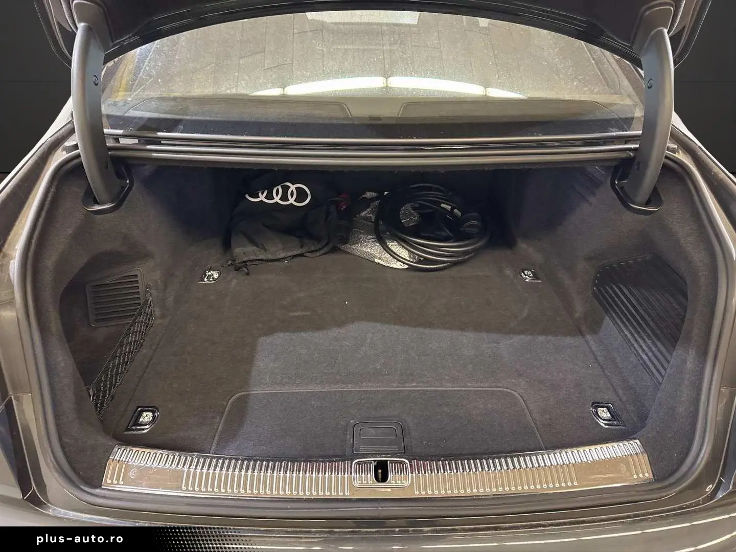 Audi A8 L 60 TFSI e quattro Tiptronic