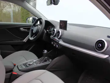 Audi Q2 35 TFSI S tronic S Line
