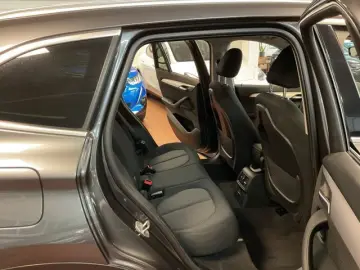 BMW X1 sDrive 16d Advantage LED Navi