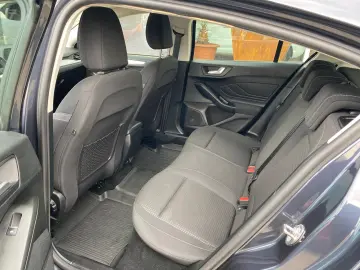 Ford Focus 1.0 EcoBoost MHEV Connected