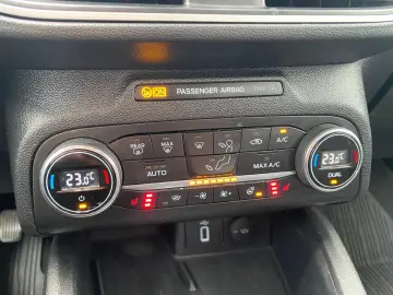 Ford Focus 1.0 EcoBoost MHEV Connected