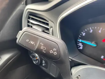 Ford Focus 1.0 EcoBoost MHEV Connected