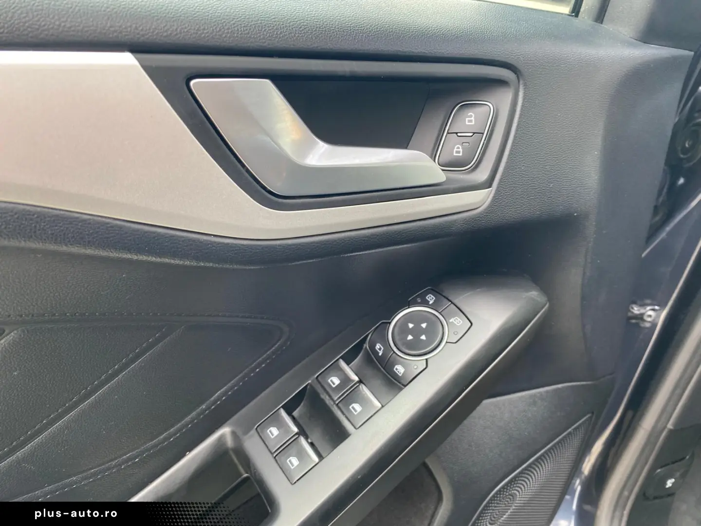 Ford Focus 1.0 EcoBoost MHEV Connected