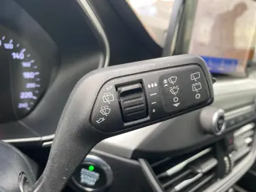 Ford Focus 1.0 EcoBoost MHEV Connected