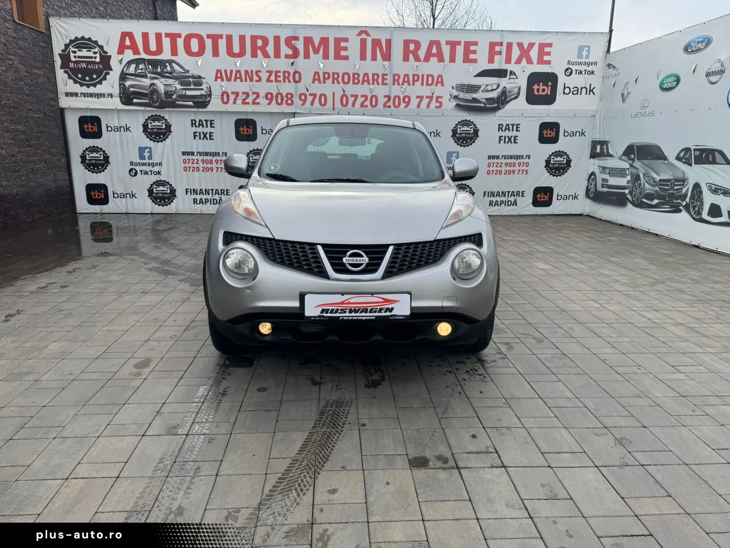 Nissan JUKE 2011