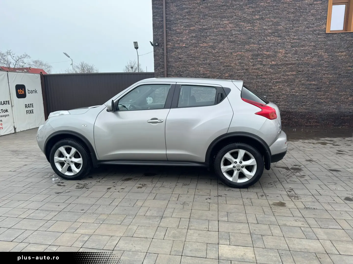 Nissan JUKE 2011