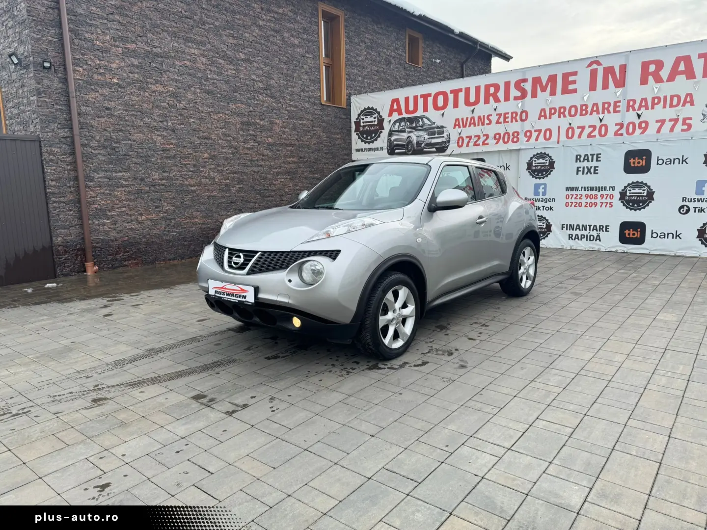 Nissan JUKE 2011