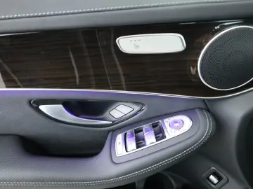 MERCEDES-BENZ GLC 300 de 4M AMG