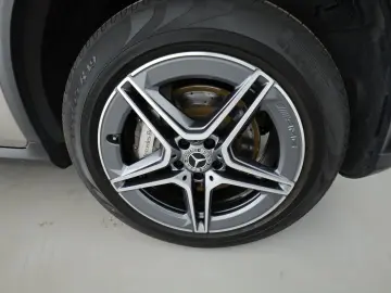 MERCEDES-BENZ GLC 300 de 4M AMG