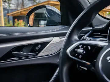 Jaguar F- Pace P250 R-Dynamic  SE