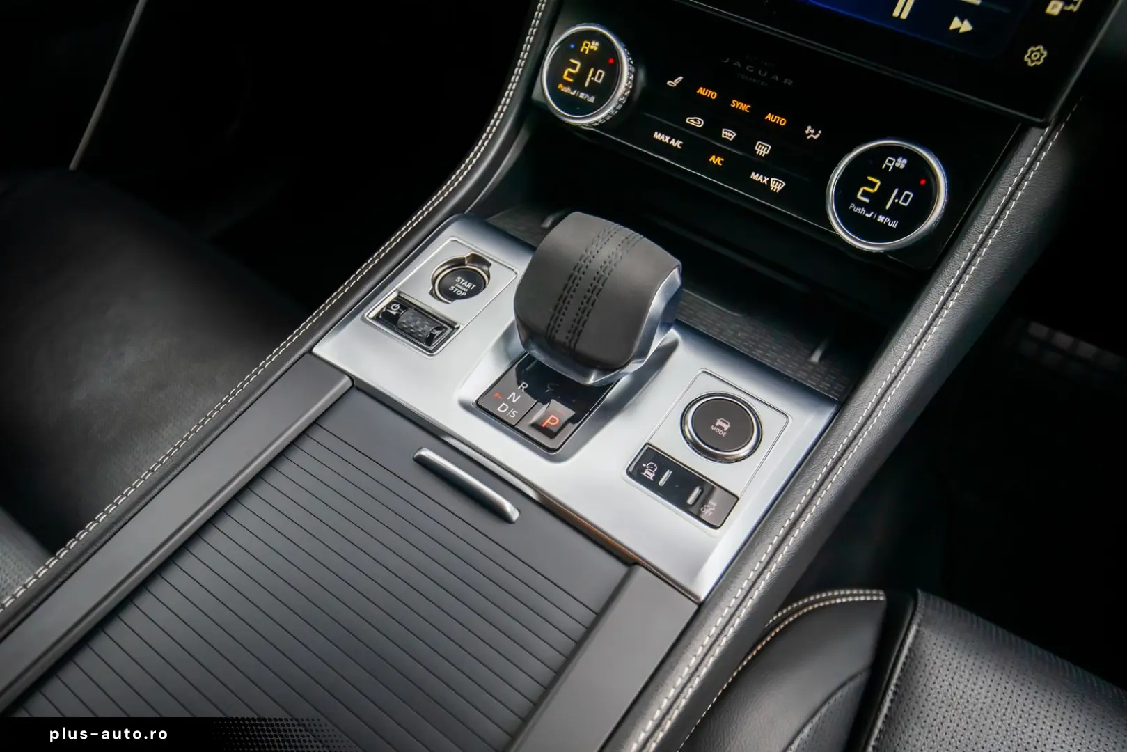 Jaguar F- Pace P250 R-Dynamic  SE