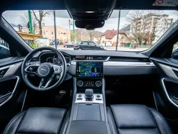 Jaguar F- Pace P250 R-Dynamic  SE