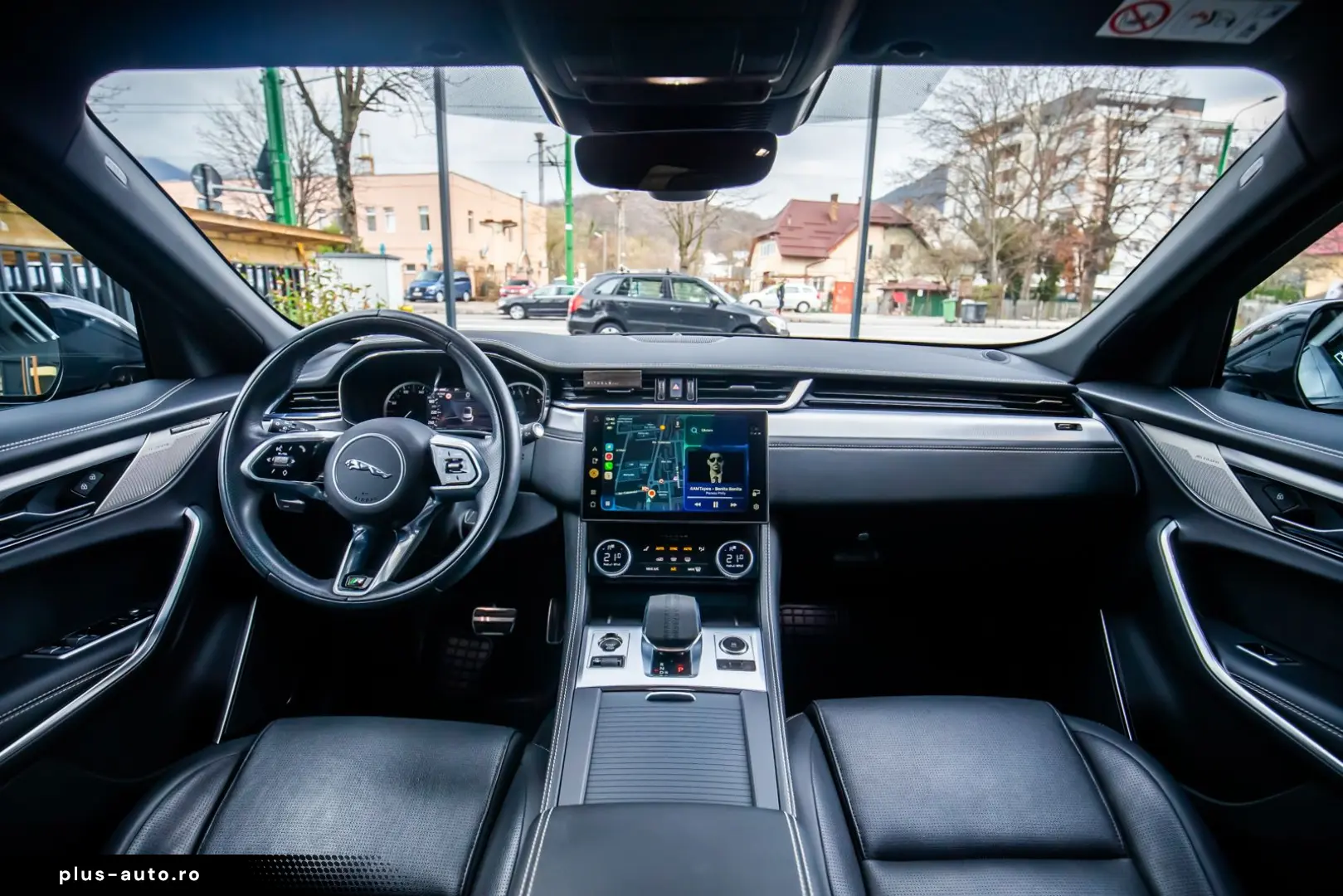 Jaguar F- Pace P250 R-Dynamic  SE