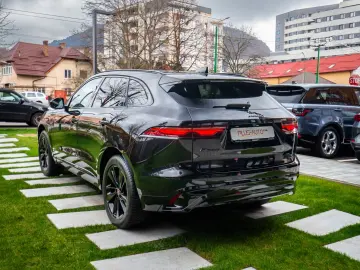 Jaguar F- Pace P250 R-Dynamic  SE