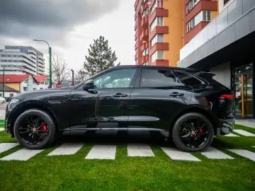 Jaguar F- Pace P250 R-Dynamic  SE