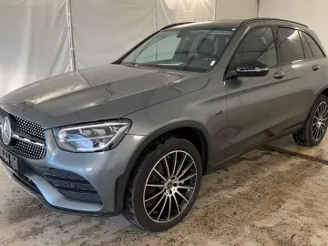 MERCEDES-BENZ GLC 300 e 4M AMG-Line