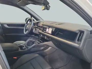 Porsche Cayenne InnoDrive Luftfederung 21-Zoll