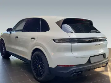 Porsche Cayenne InnoDrive Luftfederung 21-Zoll